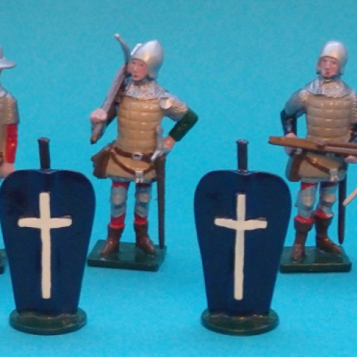 MS1  French Crossbowmen / Arbalétriers français (1 sergent et 4 arbalétriers avec pavois).